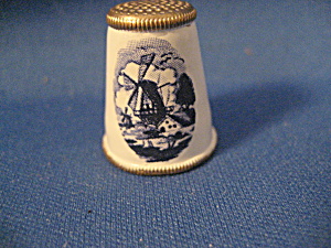 Delft Style Thimble From Austria